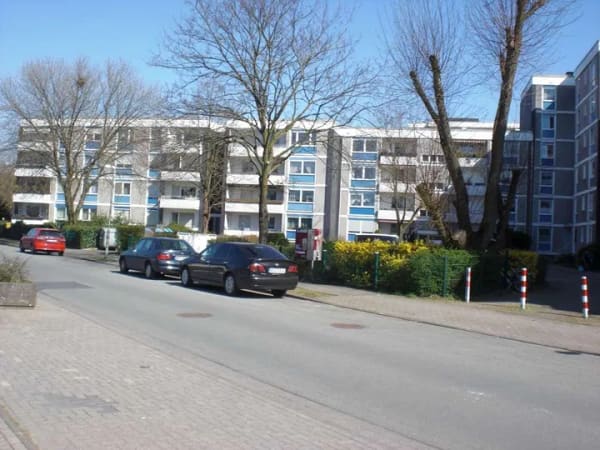Immobilie in Dinslaken - Gepflegte 4,5-Zimmer-Wohnung mit Südbalkon, modernisiertem Bad und Gartenblick in Dinslaken-Hiesfeld - Bild 2