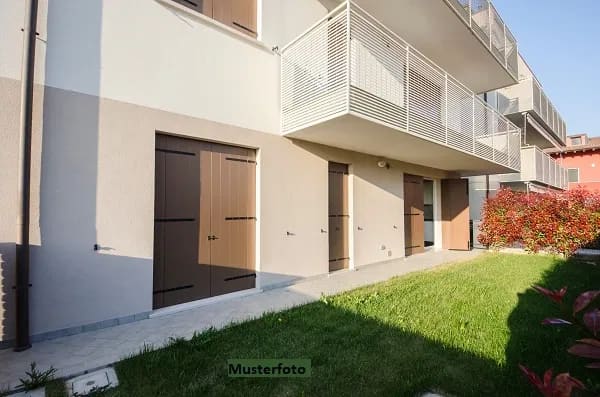 Immobilie in Plauen - Mehrfamilienhaus mit 3 Wohnungen - provisionsfrei - Bild 0