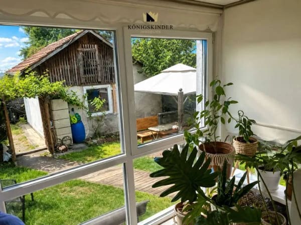Immobilie in Neckartenzlingen - Diese Wohnung kann mehr: 144 m² Wohngefühl mit Balkon-Wintergarten, Garten und Platz für neue Ideen - Bild 1