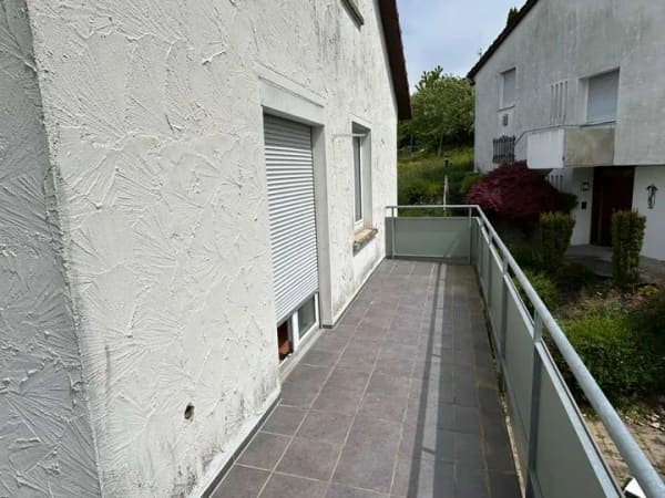 Immobilie in Weinstadt - Obergeschoss und Dachgeschoss frei in Weinstadt - Schnait
Erdgeschoss vermietet. Kauf mit "Miete"! - Bild 2