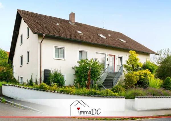 Immobilie in Burglengenfeld - Zweifamilienhaus | ca. 276 m² Wohnfläche | 1.215 m² Grundstück - Bild 0