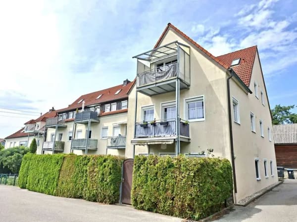 Immobilie in Zusmarshausen - Hier wohnt man gerne! 3 ZKB mit Balkon und Stellplatz - Bild 0