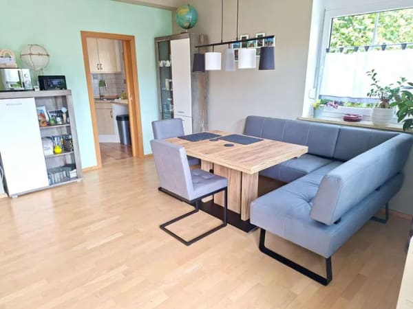 Immobilie in Zusmarshausen - Hier wohnt man gerne! 3 ZKB mit Balkon und Stellplatz - Bild 4