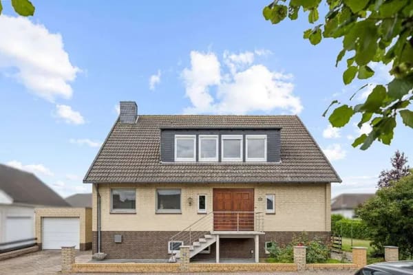 Immobilie in Harsum - Großzügig wohnen und genießen - Einfamilienhaus mit Traumgarten und Tageslichtkeller - Bild 0