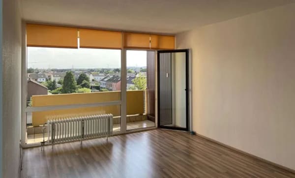 Immobilie in Pulheim - Helle Räume und viel Platz: 3-Zimmer-Wohnung mit Loggia - Bild 2