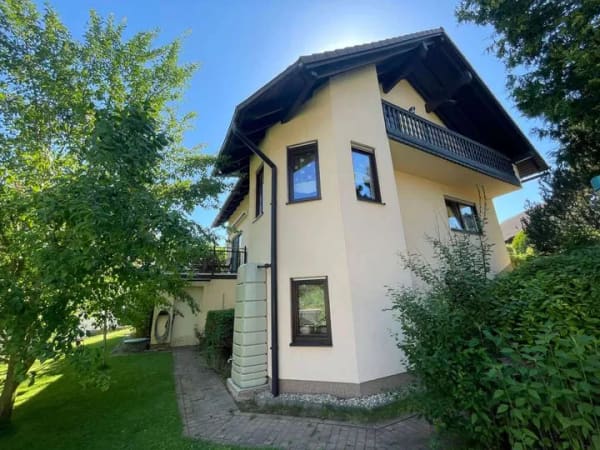Immobilie in Markersdorf - Großzügiges Einfamilienhaus in ruhiger Wohnlage - Bild 1
