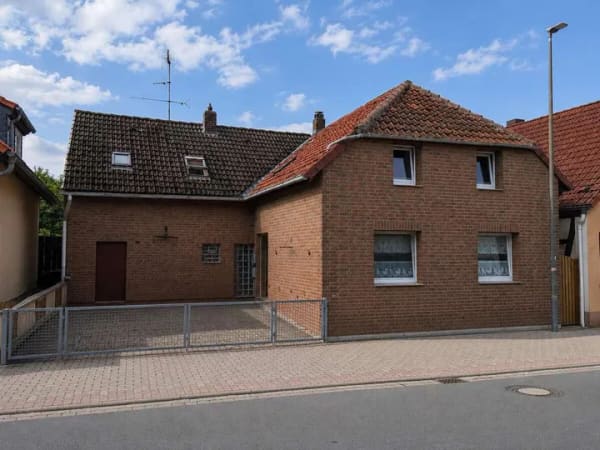 Immobilie in Springe - EIN- BIS ZWEIFAMILIENHAUS IN SPRINGE-GESTORF - Bild 0