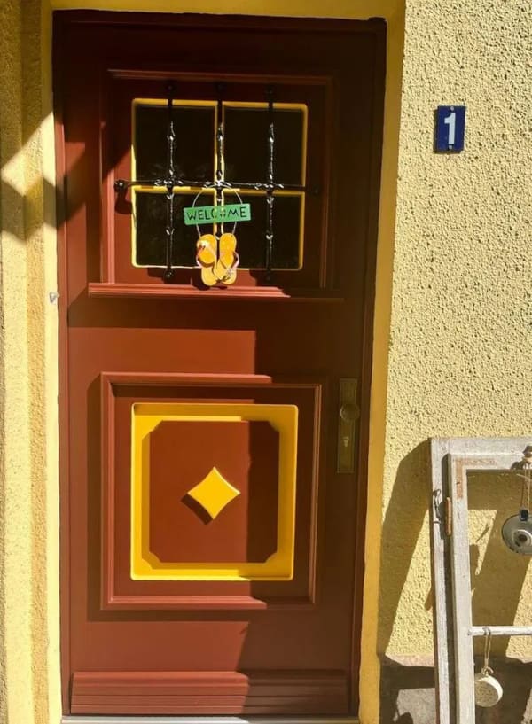 Immobilie in Bad Berka - Landhaus in der Stadt und doch mitten im Grünen - Bild 1