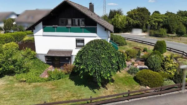 Immobilie in Frankenberg - Großzügiges Wohnhaus mit drei Wohneinheiten in bester Wohnlage von Frankenberg (Eder) - Bild 4