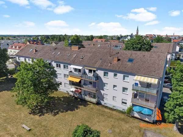 Immobilie in Königsbrunn - *** Fast 5 % Rendite! 2 ZKB mit Garage zum kleinen Preis! *** - Bild 0
