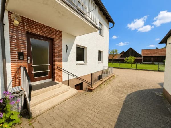 Immobilie in Schnaittenbach - Zwei- bis Dreifamilienhaus in der Oberpfalz - Kapitalanlage oder Mehrgenerationenleben - Bild 1