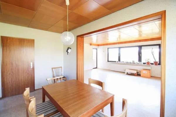 Immobilie in Wohratal - Ruhe, Natur und viele Möglichkeiten – Großzügiges Familienhaus mit sonnigem Eckgrundstück - Bild 4