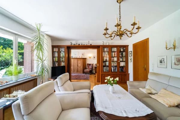 Immobilie in Goch - Großes Wohnhaus mit flexiblen Nutzungsmöglichkeiten und beeindruckender Raumvielfalt - Bild 3