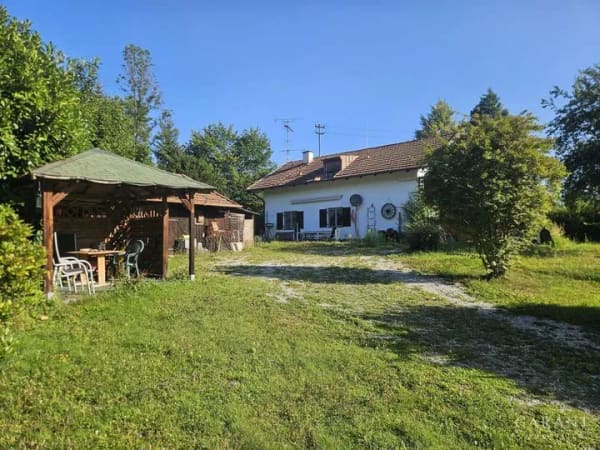 Immobilie in Söchtenau - Einmalige Gelegenheit: Idyllisch gelegenes Haus am Simmsee - Bild 0