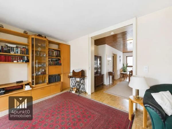 Immobilie in Nördlingen - Zentrumsnahes Reihenmittelhaus mit Garten, Vollkeller und Garage - Bild 2
