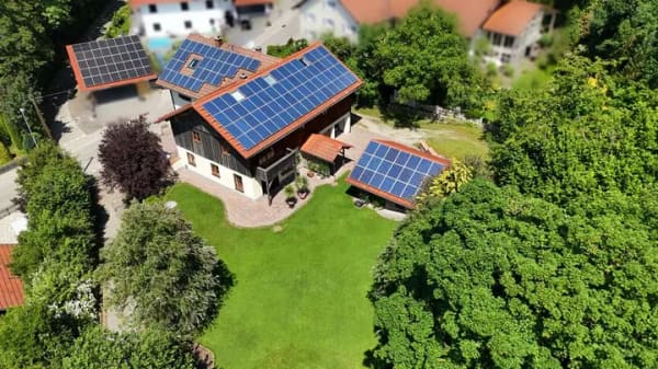 Immobilie in Kaltental - Zwei Doppelhaushälften inkl. Einliegerwohnung - Bild 2