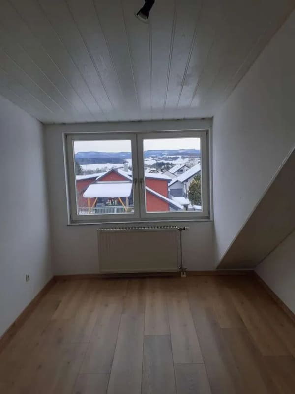 Immobilie in Hechingen - Hechingen-Weilheim: Vermietete 3-Zimmer-Dachgeschosswohnung - Bild 0