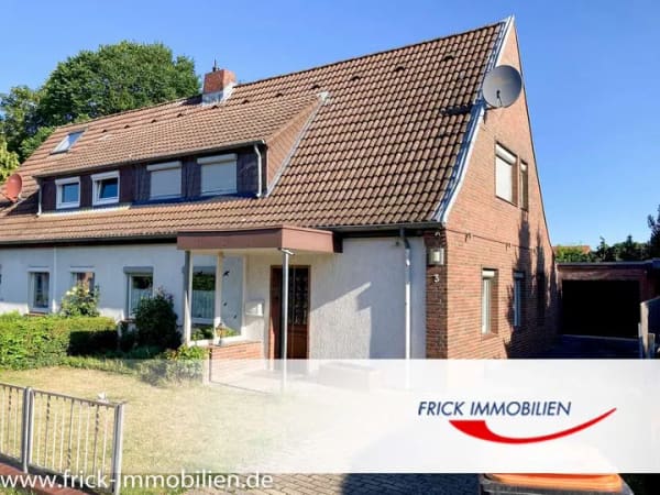 Immobilie in Neustadt in Holstein - Doppelhaushälfte mit Garage - Toplage 150 m zum Hafen - Vermietet - Bild 0