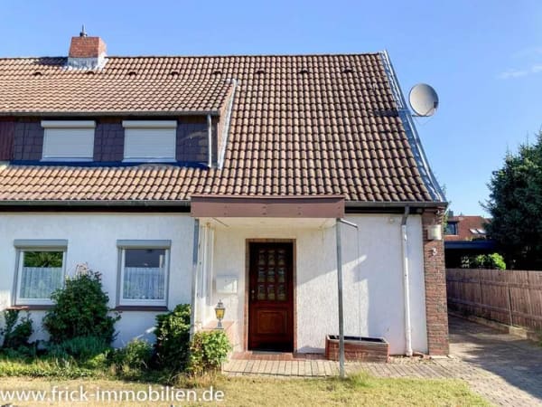 Immobilie in Neustadt in Holstein - Doppelhaushälfte mit Garage - Toplage 150 m zum Hafen - Vermietet - Bild 2