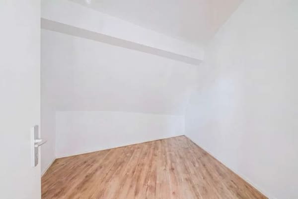 Immobilie in Dortmund - Kapitalanlage mit Charakter – Denkmalgeschützte 4-Zimmer-Maisonettewohnung in Dortmund - Bild 2