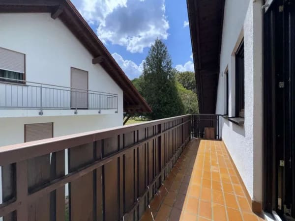 Immobilie in Aschaffenburg - Wohnen auf zwei Ebenen! Maisonette mit Garage und zwei Balkonen - Bild 4