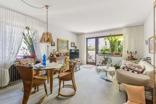 Immobilie in Wolfschlugen - -- Wolfschlugen -- 3-Zi. Wohnung mit Süd/West Balkon - Bild 1
