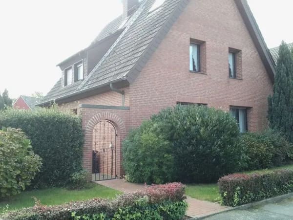 Immobilie in Oer-Erkenschwick - Großes Zweifamilienhaus mit Vollkeller und großer Garage u. Balkon auf Traumgrundstück! - Bild 0