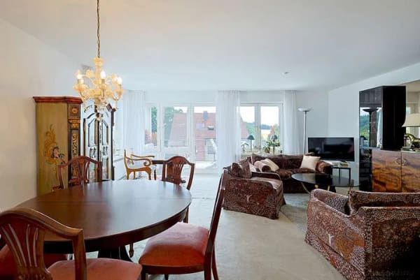Immobilie in Weil im Schönbuch - Großzügige 2,5-Zimmer-Wohnung mit sonnigem Südbalkon und Blick ins Grüne - Bild 1