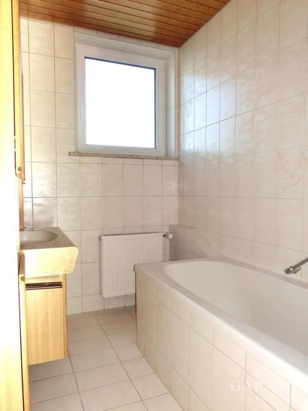 Immobilie in Holzmaden - Arbeiten und Wohnen in idealer Kombination - Gewerbeimmobilie mit großzügigem Wohnbereich - Bild 4