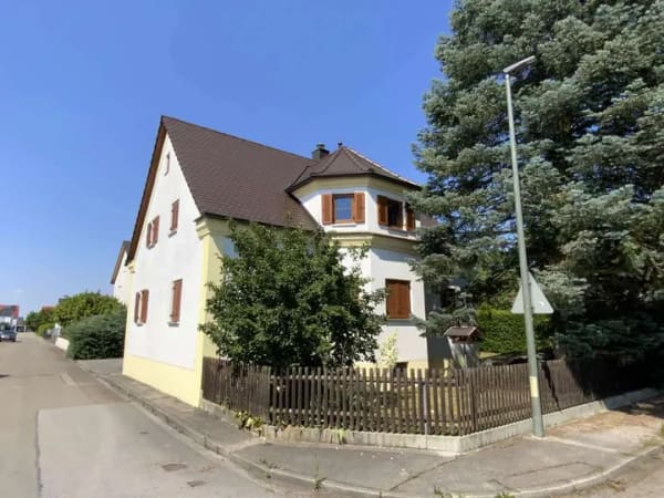 Immobilie in Baar-Ebenhausen - Einfamilienhaus mit Einliegerwohnung in Baar-Ebenhausen - Bild 0