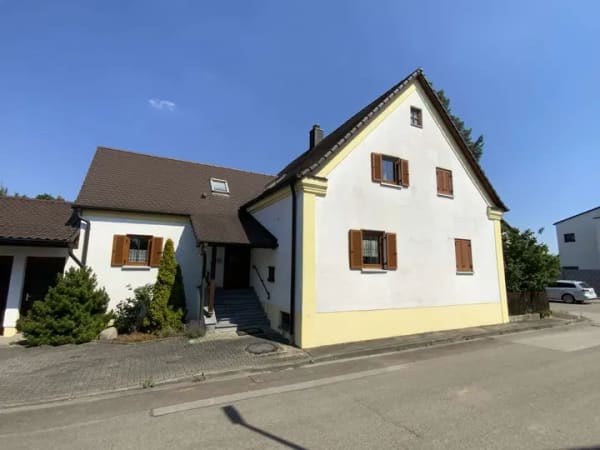 Immobilie in Baar-Ebenhausen - Einfamilienhaus mit Einliegerwohnung in Baar-Ebenhausen - Bild 1