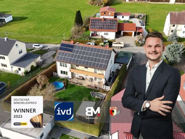 Immobilie in Röfingen - Gepflegtes Dreifamilienhaus mit zusätzlicher Einheit und Photovoltaik - Bild 0