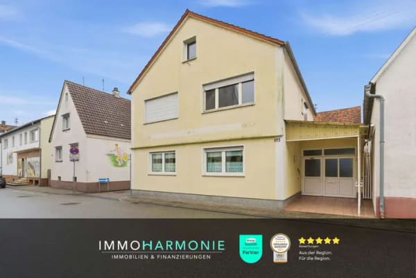 Immobilie in Hatzenbühl - Großzügiges Zwei- bis Dreifamilienhaus mit Garagen & Scheune in Hatzenbühl - Bild 0