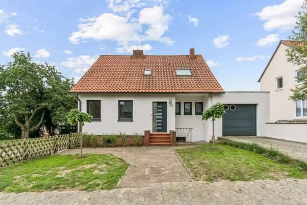 Immobilie in Hankensbüttel - Saniertes Familienhaus mit Sauna und Gartenhaus - Bild 2