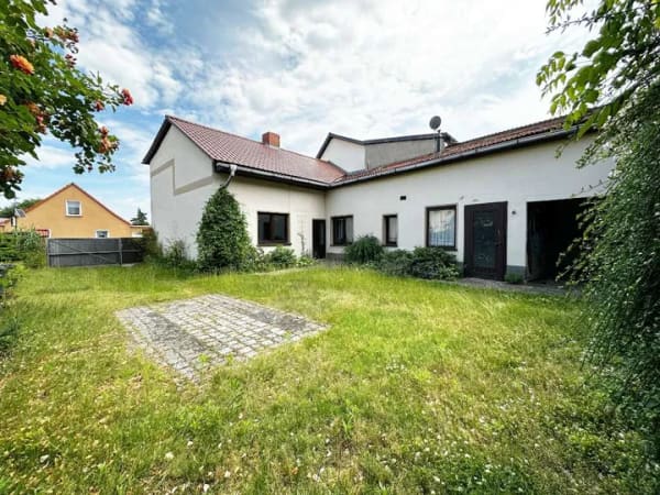 Immobilie in Calvörde - Einfamilienhaus mit mit Nebengebäude und idyllischen Garten in Elsebeck bei Calvörde - Bild 2