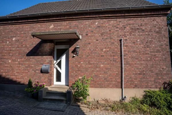 Immobilie in Bedburg-Hau - Gemütliches Einfamilienhaus mit großem Grundstück - Bild 1