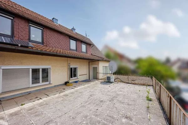 Immobilie in Vaihingen an der Enz - WEITBLICK: Ein Haus. Viele Möglichkeiten. - Bild 3