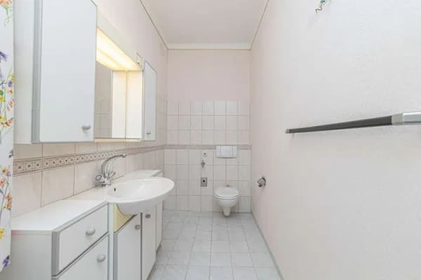 Immobilie in Beringstedt - Einfamilienhaus mit Geschichte
Gartenfreunde gern gesehen - Bild 3