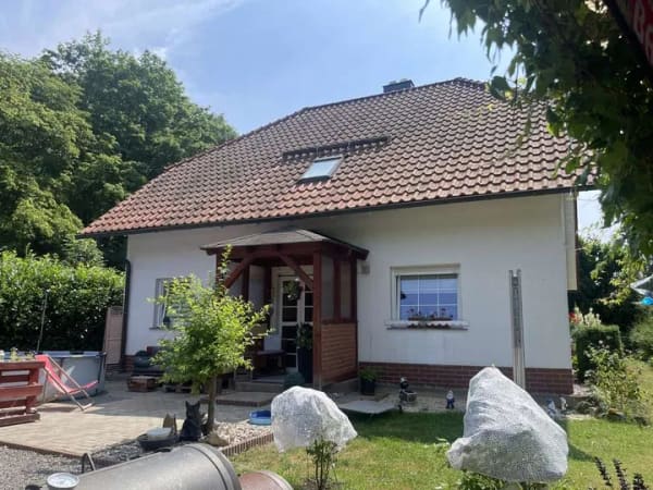 Immobilie in Thale - Paradies für Naturliebhaber direkt am Wald mit Kamin, Carport, Teich, Nebengelass, Ruhe u.v.m. .. - Bild 1