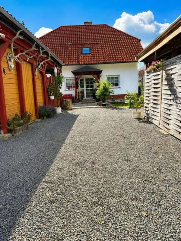Immobilie in Thale - Paradies für Naturliebhaber direkt am Wald mit Kamin, Carport, Teich, Nebengelass, Ruhe u.v.m. .. - Bild 4