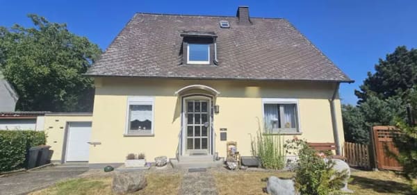 Immobilie in Urbar - Freistehendes Einfamilienhaus mit Rheinblick - Bild 1