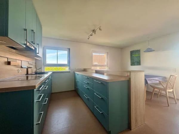 Immobilie in Holzgerlingen - Familienfreundliche Doppelhaushälfte mit Garten, Garage & viel Freiraum für Ihre Ideen - Bild 3