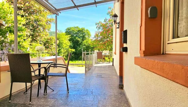 Immobilie in Alf - Toplage an der Mosel: Gepflegtes Wohn- und Ferienhaus mit 4 Apartments und Betreiberwohnung - Bild 3