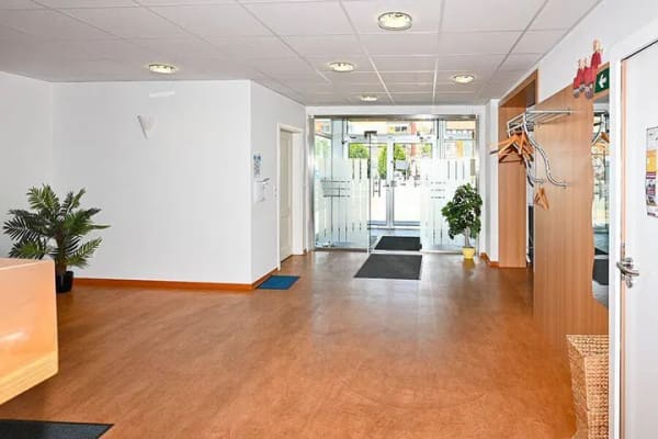 Immobilie in Elze - Elze - Leine: Gepflegtes Wohn-/Geschäftshaus mit renovierten Wohneinheiten! - Bild 1
