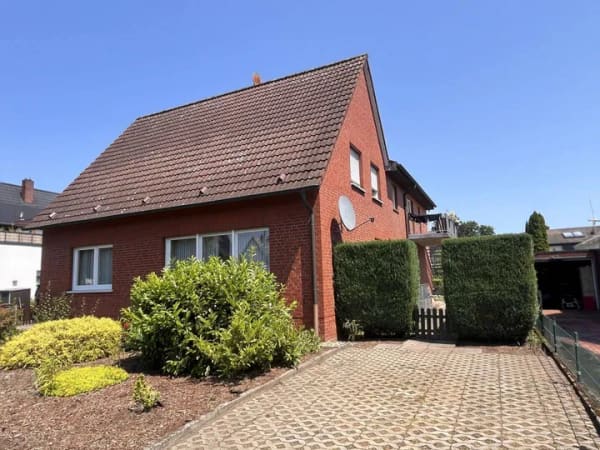 Immobilie in Neuenkirchen - Platz für die ganze Familie! Zweifamilienhaus mit großem Garten in Neuenkirchen-St.Arnold - Bild 0