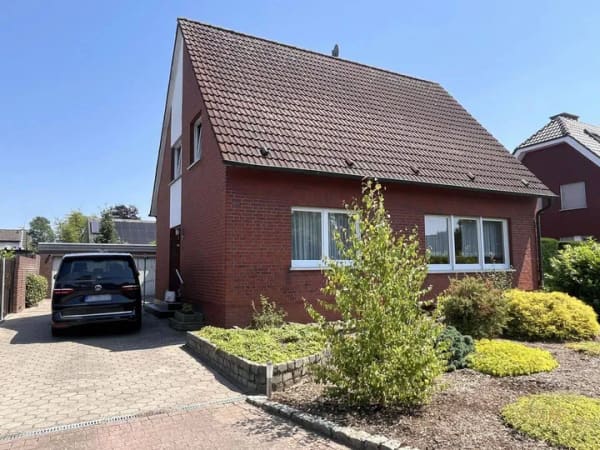 Immobilie in Neuenkirchen - Platz für die ganze Familie! Zweifamilienhaus mit großem Garten in Neuenkirchen-St.Arnold - Bild 1