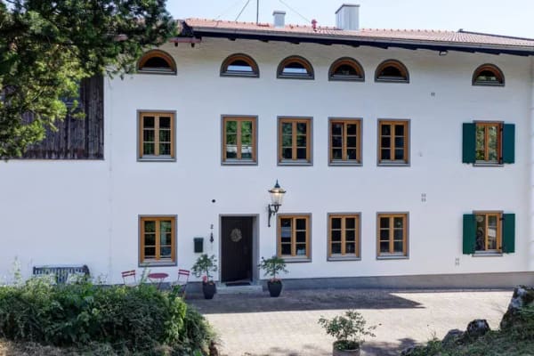 Immobilie in Egling - Historischer Landsitz mit über 1500 qm Gebäudefläche - Bild 0