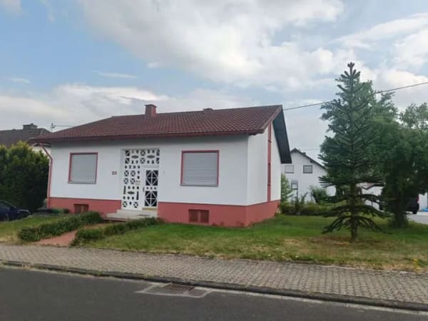 Immobilie in Heiligenroth - Provisionsfrei* Freistehendes Einfamilienhaus auf 650 m² Grundstück in ruhiger 30er-Zone - Bild 0