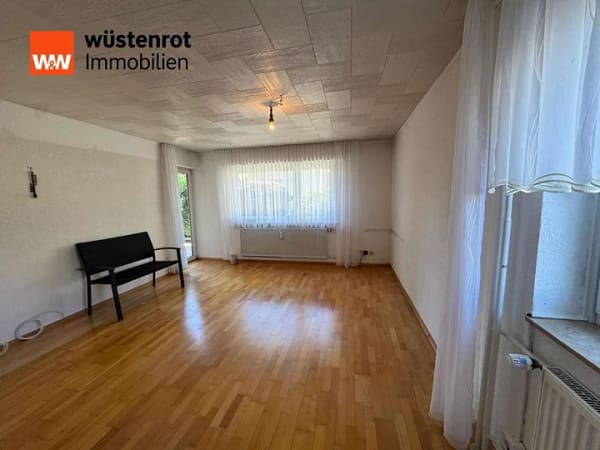 Immobilie in Friedrichshafen - 3-Zimmer-EG-Wohnung mit eigenem Eingang, Terrasse & Stellplatz - Bild 1
