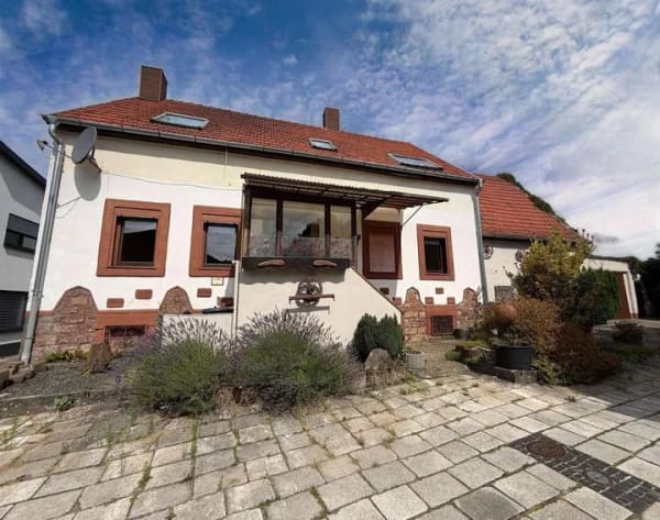 Immobilie in Kirkel - Bauernhaus mit Potential in Sackgassen Lage - Bild 0